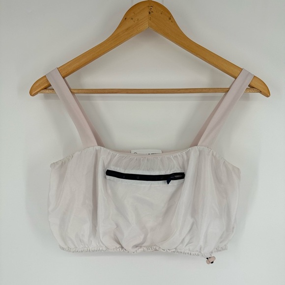 New Balance x STAUD Artsy Modern Windbreaker Cropped Athletic Top - Picture 1 of 4